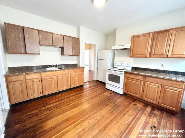 7 Hesston Ter, Boston, MA