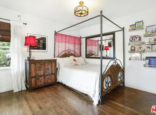 1402 Sanborn Ave, Los Angeles, CA 90027