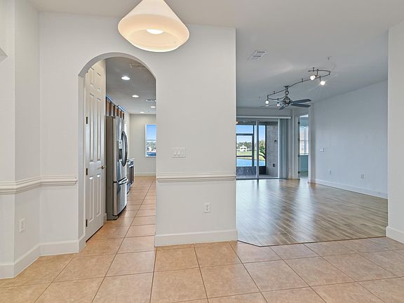 5th image of 2501 Harwich Dr