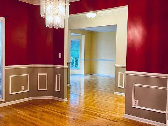 5th image of 105 Adrians Pl