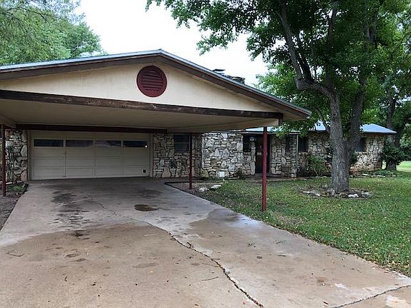 2nd image of 586 Bob Moritz Dr