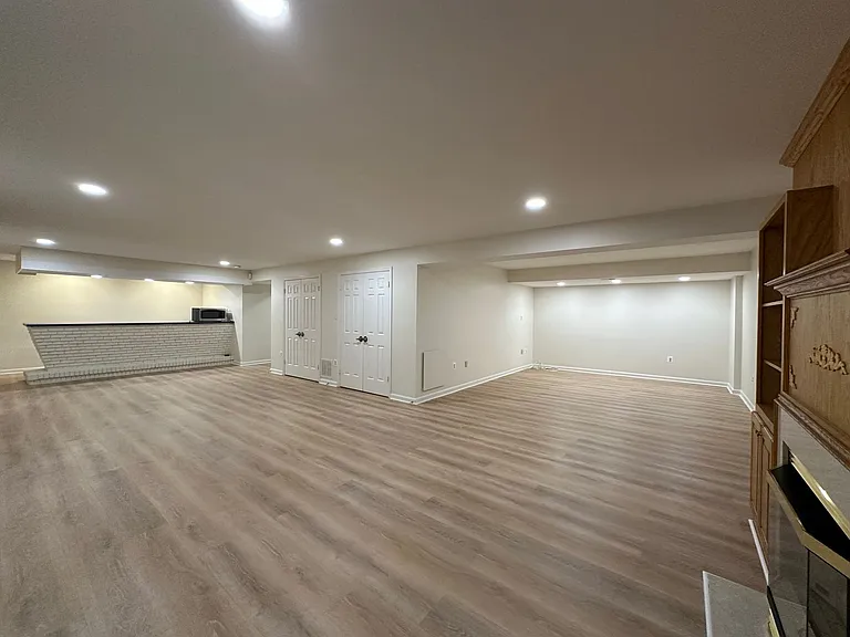 11560 Holly Briar Ln — Photo 47