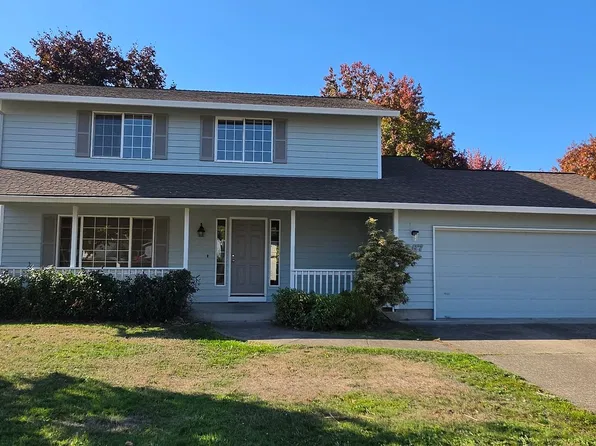 267 SW Huckleberry Dr, McMinnville, OR 97128