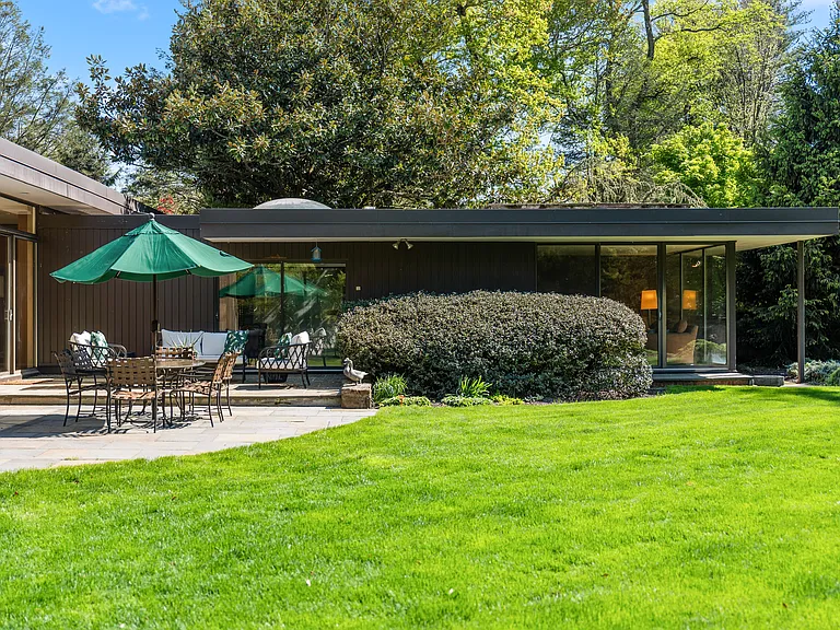 55 Talmadge Hill Rd — Photo 19