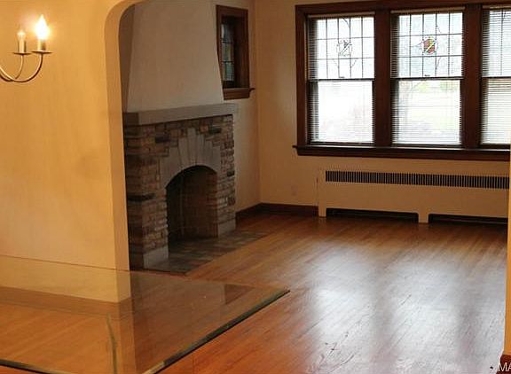 3rd image of 8280 Glen Echo Dr