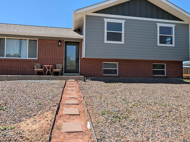4705 Topeka Ct — Photo 1