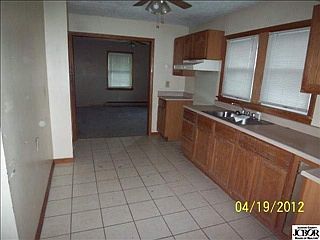 5th image of 623 N County Road 1240 E