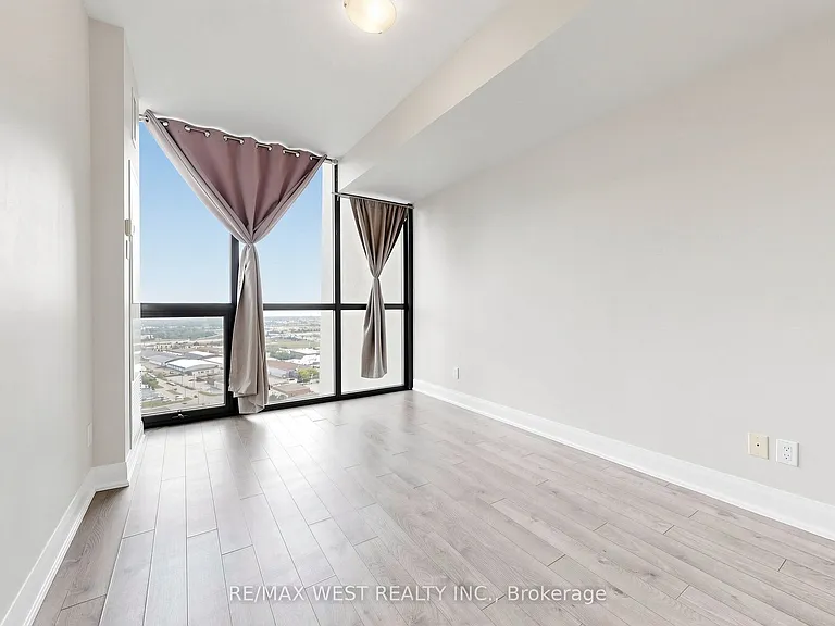 2900 Highway 7 Rd #2602 — Photo 21
