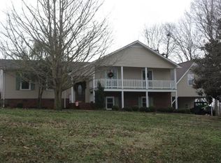 959 Indian Mound Dr, McMinnville, TN 37110