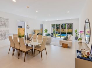 907 NE 16th Ave, Fort Lauderdale, FL 33304