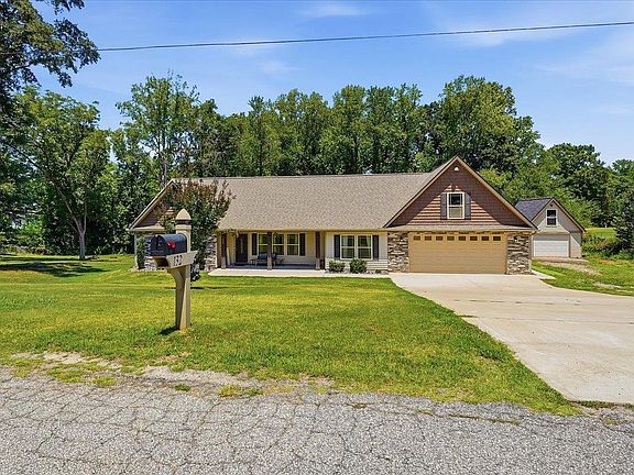 2nd image of 132 Holston Valley Cir