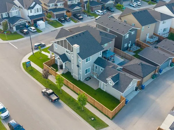 601 E Reynolds Cres SW, Airdrie, AB T4B 5G1