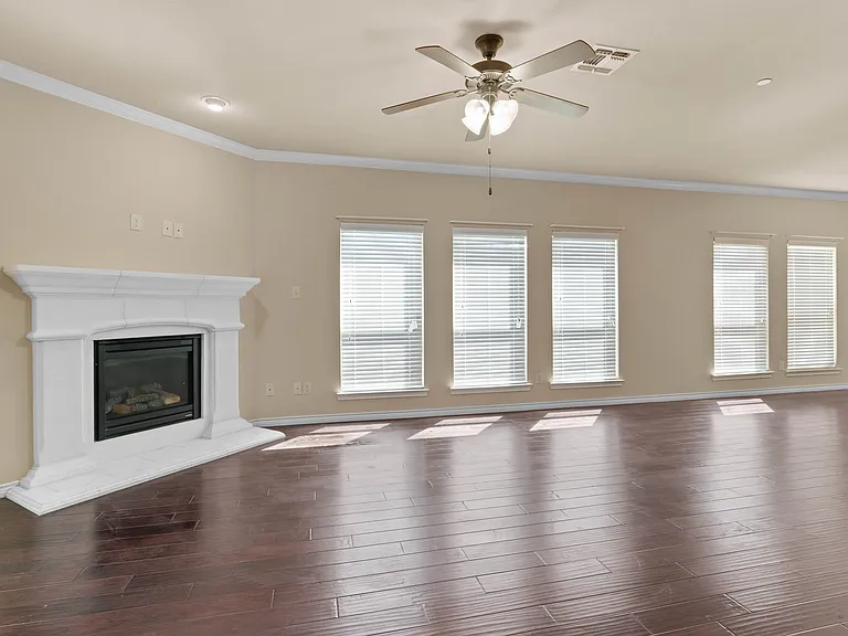 4213 Kiowa Dr — Photo 3