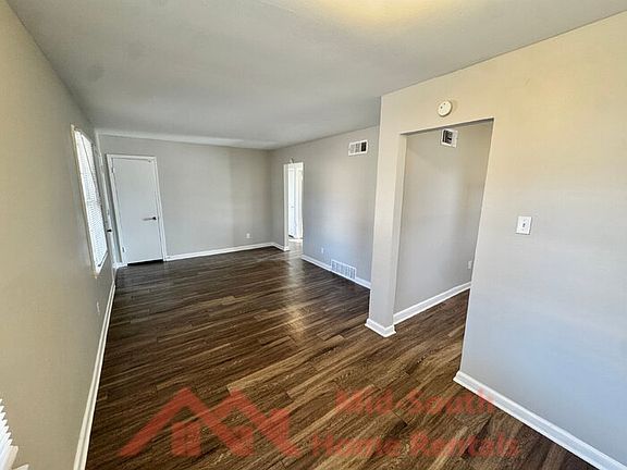4th image of 2195 Cassie Ave