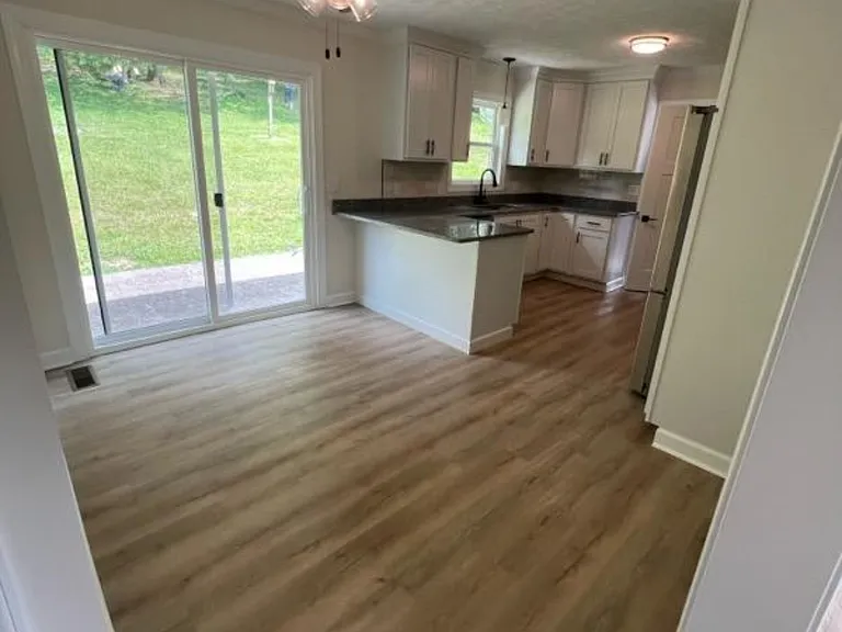 198 Milburn Dr — Photo 29