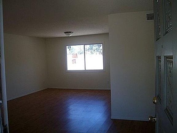 4th image of 8432 N 33rd Dr