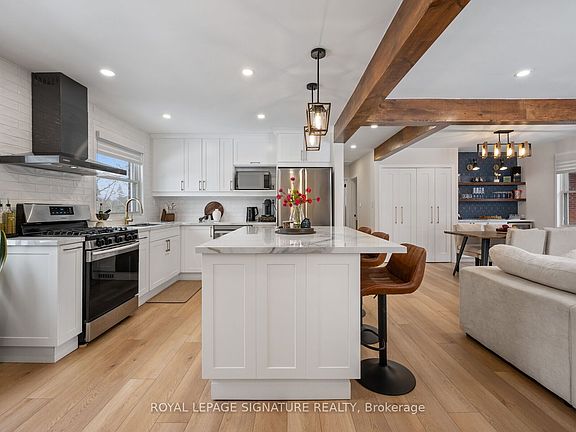 2nd image of 357 Rossland Rd E