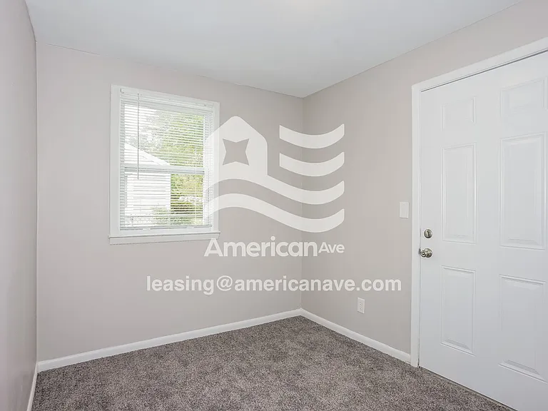 1477265_009_bedroom_12854512.jpg