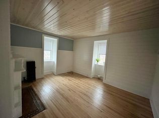 432 Spruce St APT 4, Manistee, MI 49660