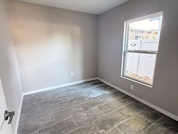 4th image of 5163 4th Ave S #2