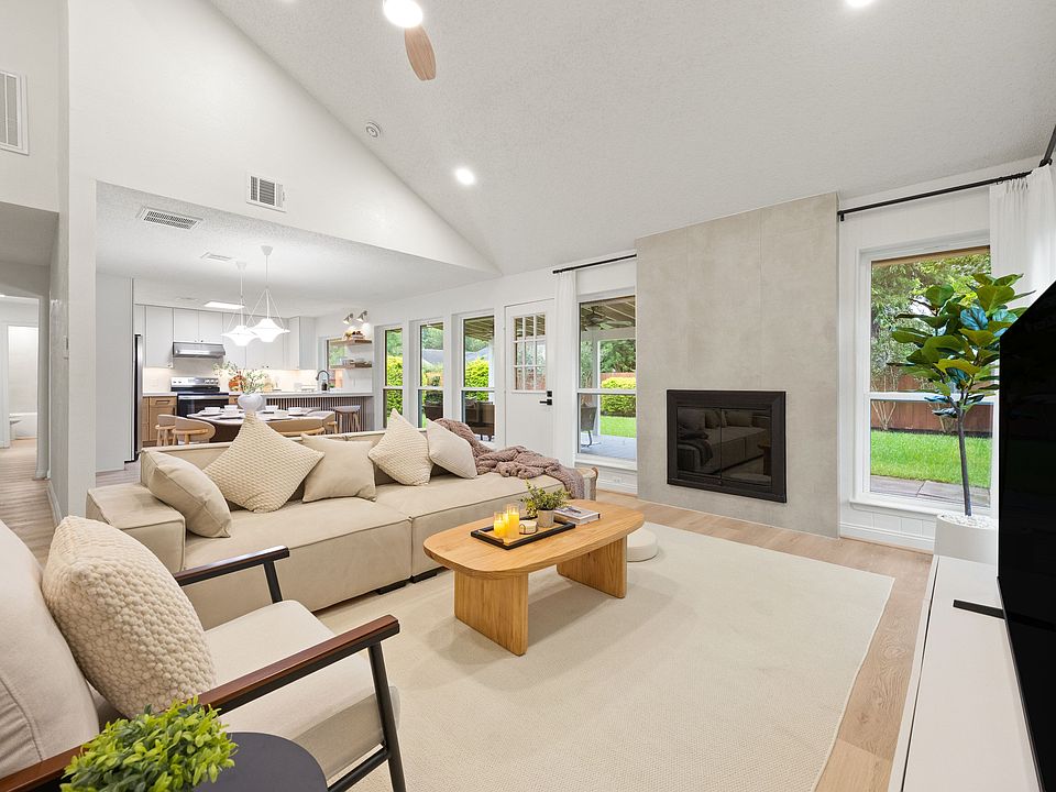 1st image of 22327 Coriander Dr