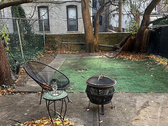 2nd image of 482 Van Buren St #1