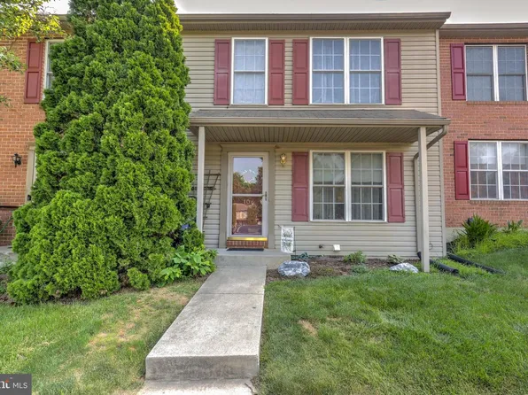 106 Battens Cir, Leola, PA 17540