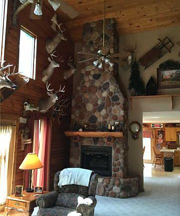 5th image of 859 Green Ln