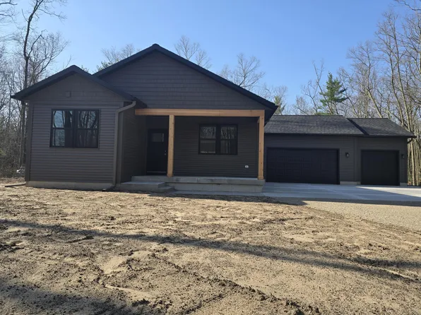 2937 Fenner Rd, Muskegon, MI 49445