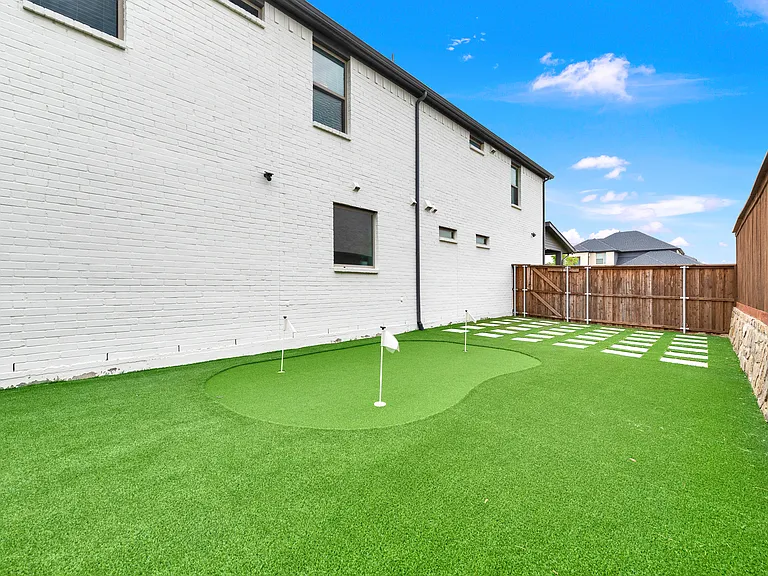16445 Weatherwood Dr — Photo 26