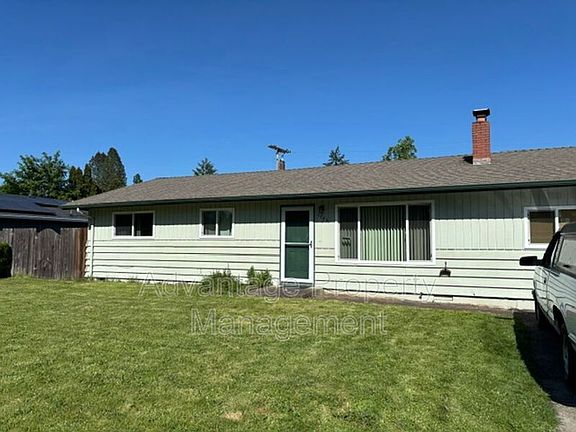 2nd image of 1745 NW Garryanna St