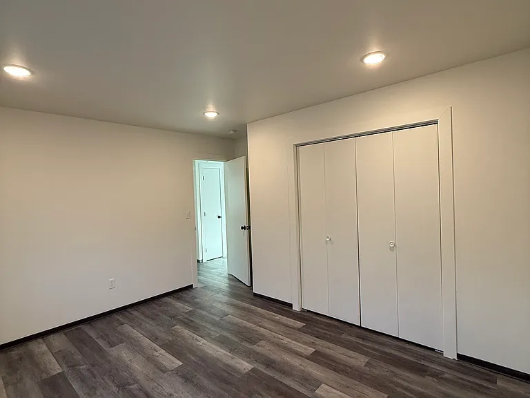 607 Pleasant Ave #1 — Photo 5