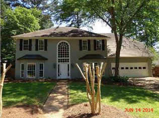 1531 Northlake Dr, Jackson, MS