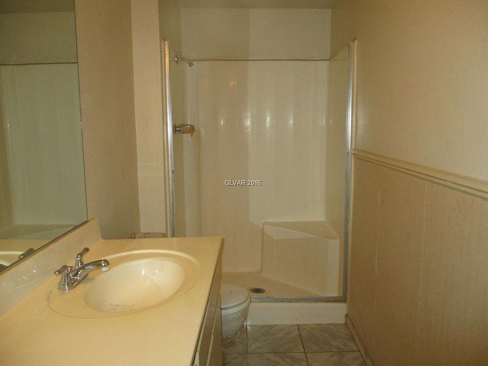 2nd image of 4765 Mahogany Dr