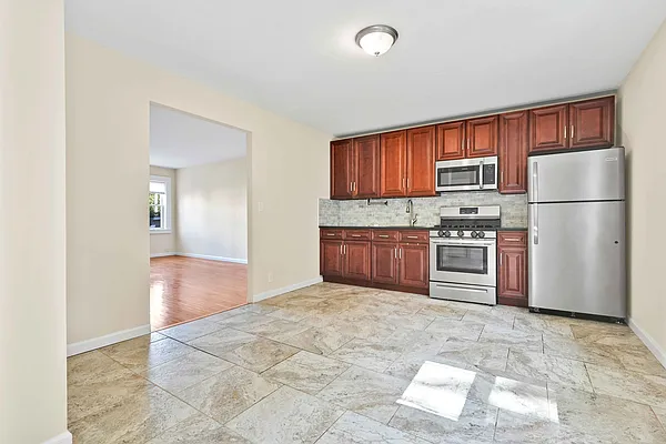 Kitchen, photo 2