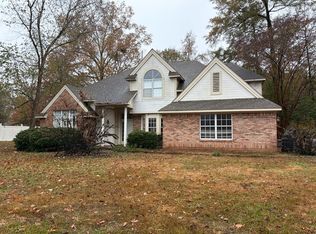 89 Sir Henry Dr, Columbus, MS 39705
