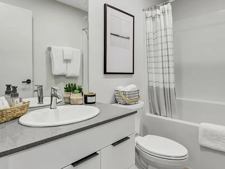 5394 Admiral Girouard St NW — Photo 11