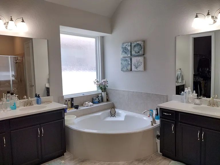 12307 Merritt Villa — Photo 48
