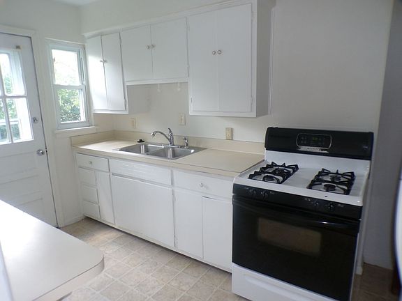 5th image of 3461-3463 Kimberly Ave #3461