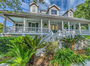 88 Lost Island Rd, Beaufort, SC 29907