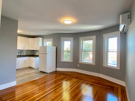 3rd image of 11 Dudley St #2
