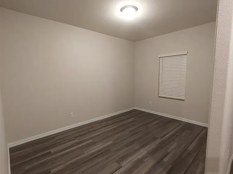6004 Bailey Way — Photo 11