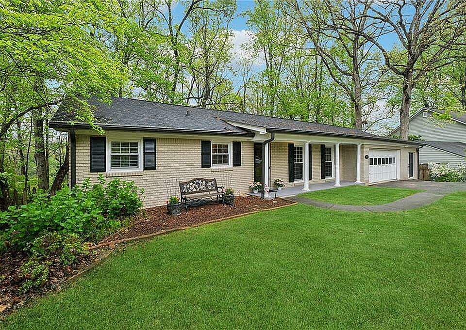 1st image of 1681 Fernleaf Cir NW