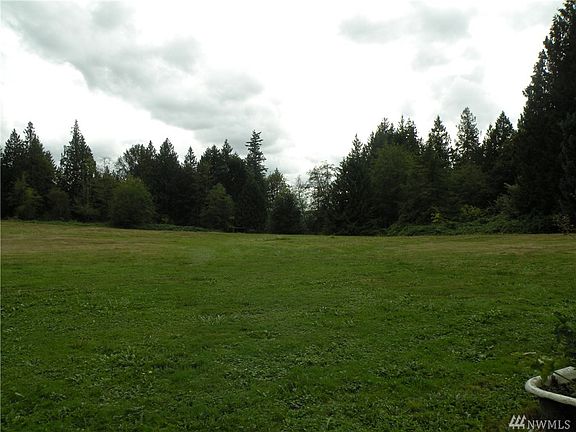 3rd image of 26869 NE 143rd Pl