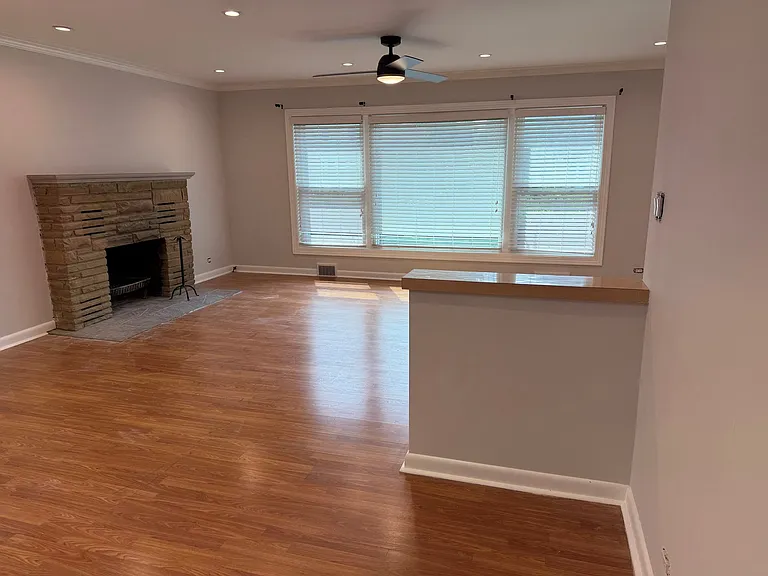 1705 S Crescent Ave — Photo 3