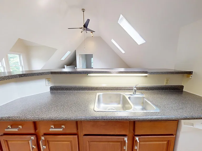 355 Piccadilly St #3 — Photo 12
