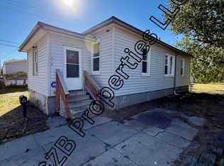 810 S 20th St, Council Bluffs, IA 51501