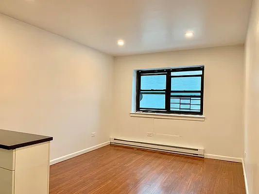 Rented by Compass | media 13