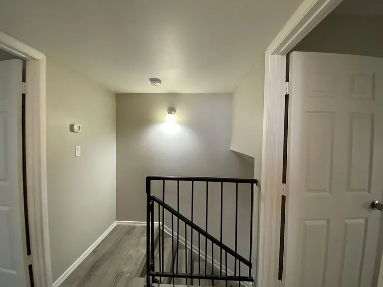 6243-6249 E Greenway Cir — Photo 36