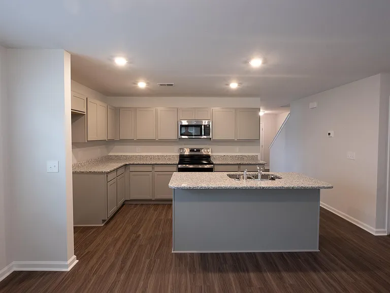 1007 Crescent Corner Dr — Photo 6